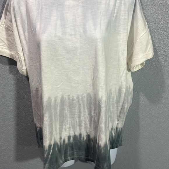 NWT Maurice’s 24/7 casual tee - Picture 2 of 5